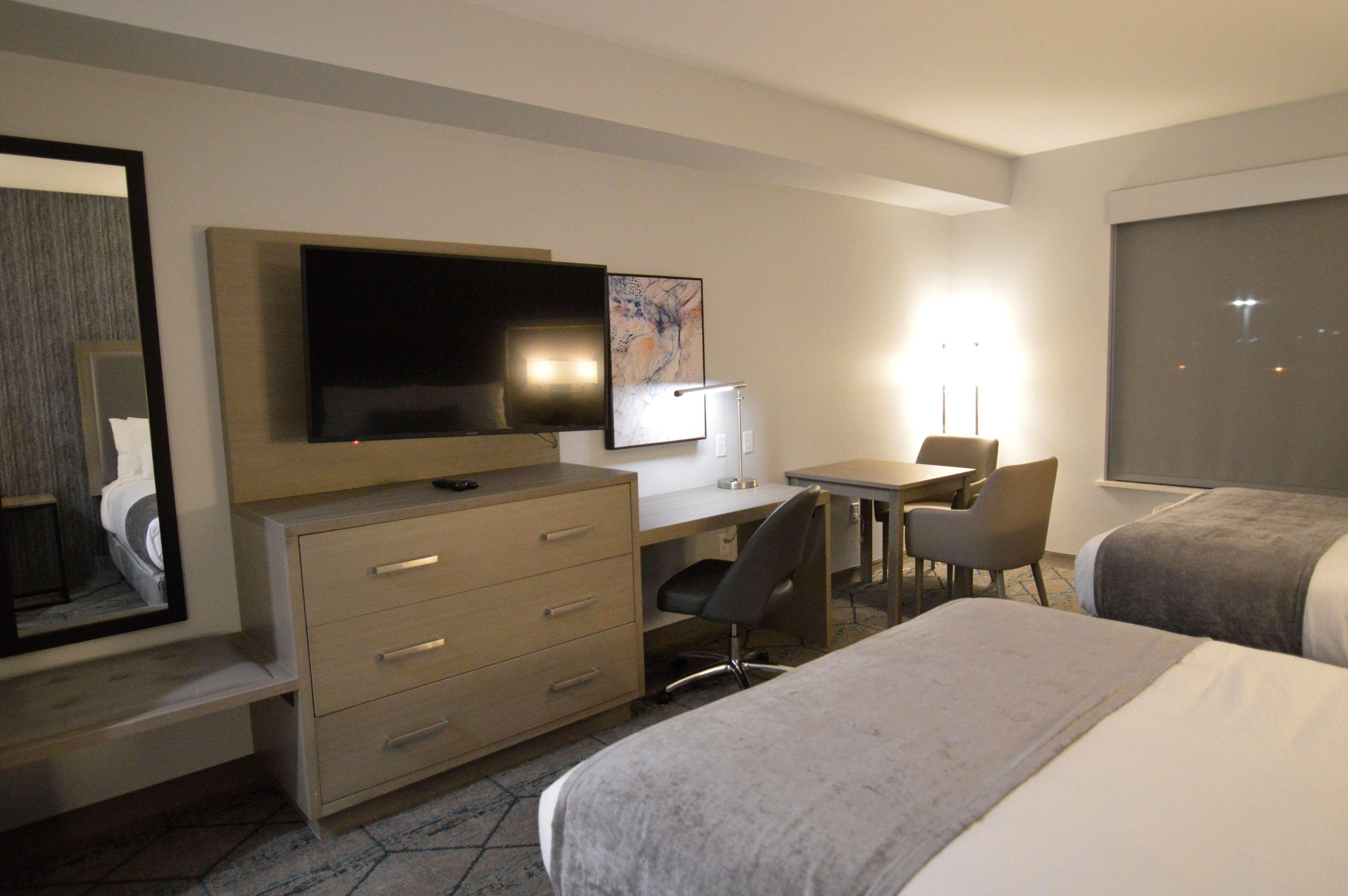 Best Western Plus Executive Residency Oklahoma City I-35 Exterior photo