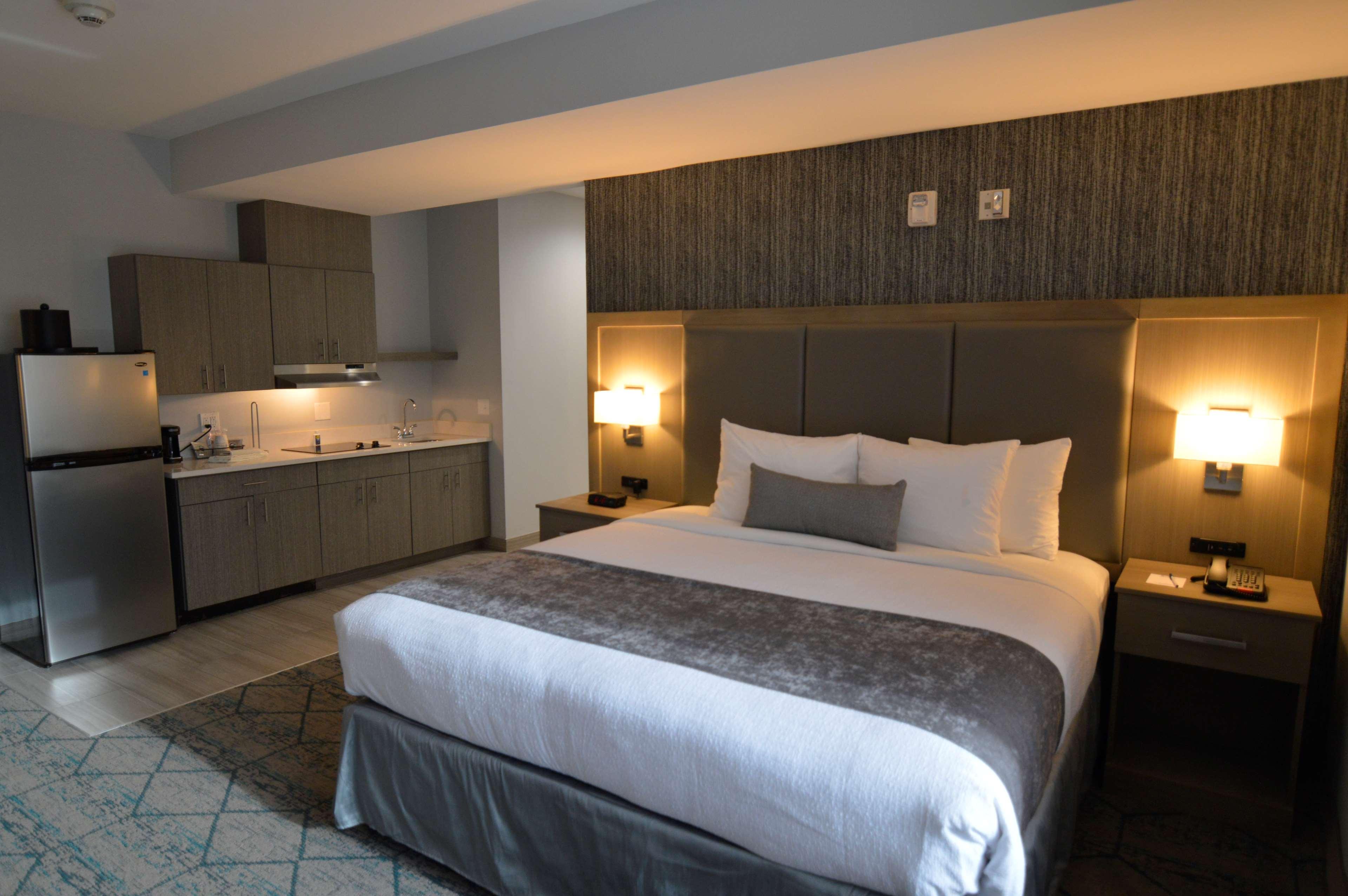 Best Western Plus Executive Residency Oklahoma City I-35 Exterior photo